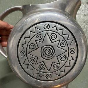 Pitcher Wilton Armetale metal like new